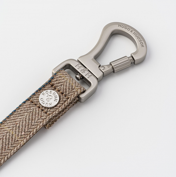 Caramel Checked Herringbone Lead