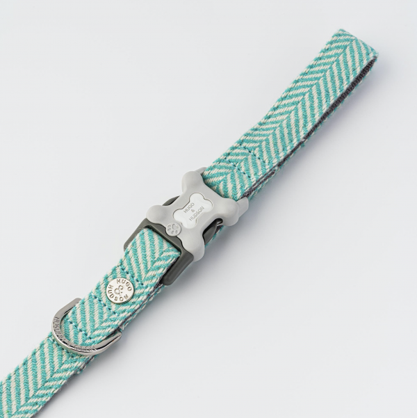 Aqua Herringbone Lead Hugo Hudson